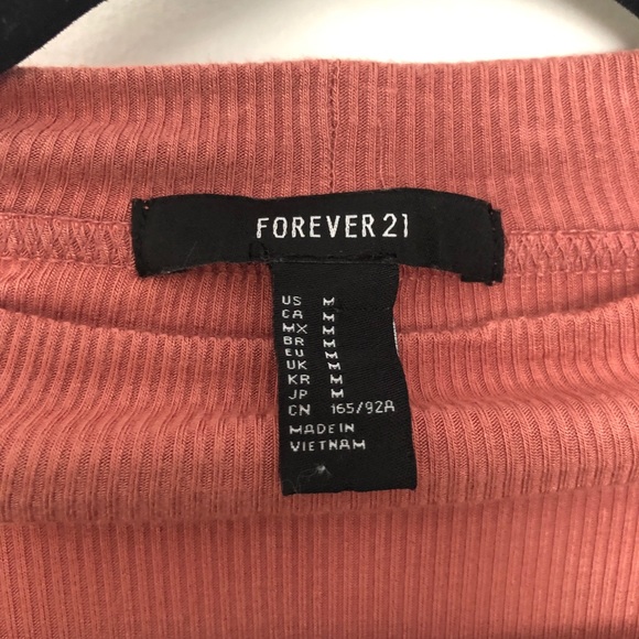 LAST CHANCE! Ribbed Bodycon Dress - Picture 3 of 5